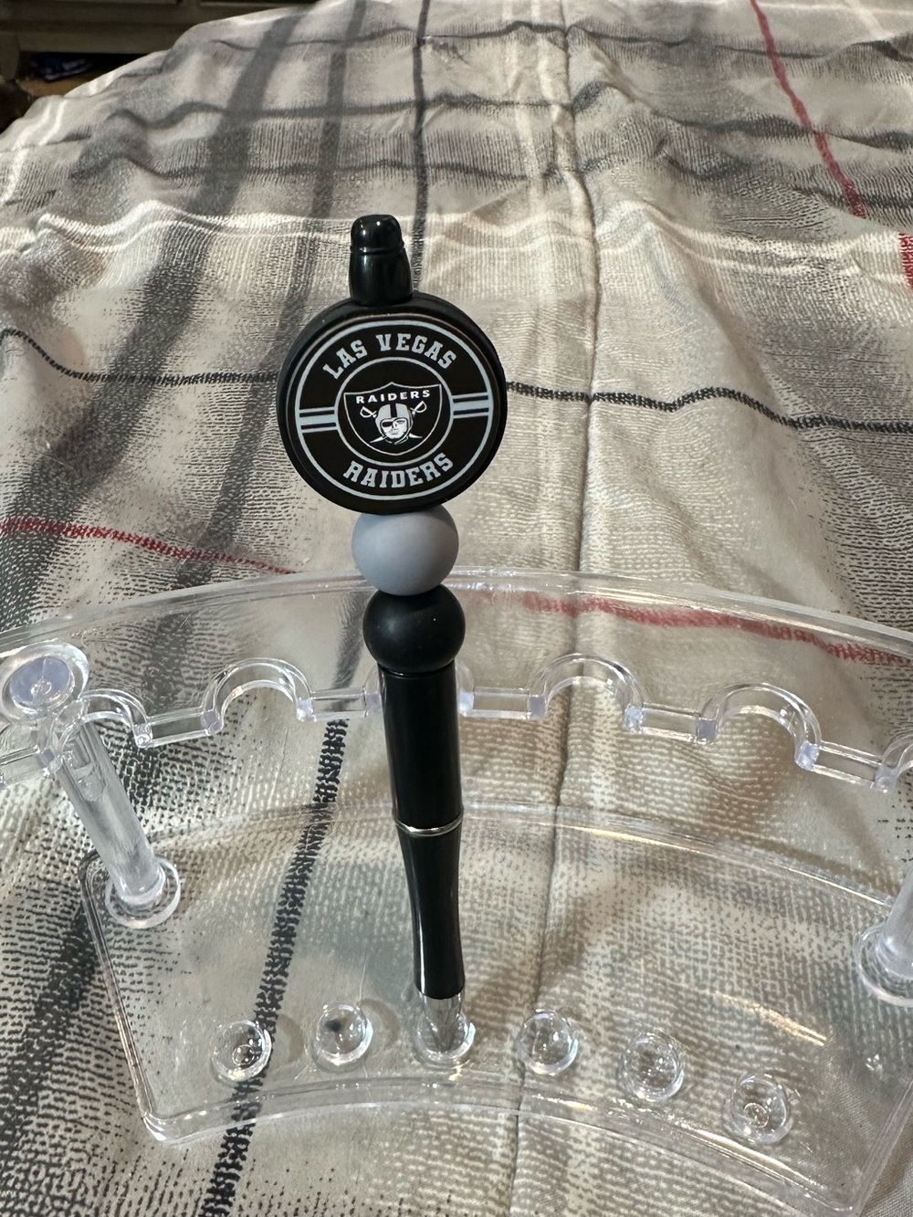 Las Vegas Raiders beaded pen